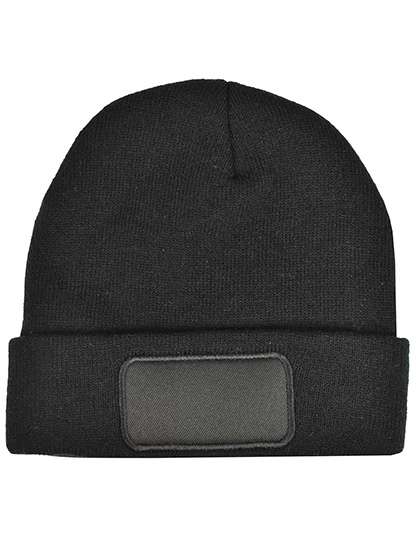 L-merch | Knitted Hat With Patch